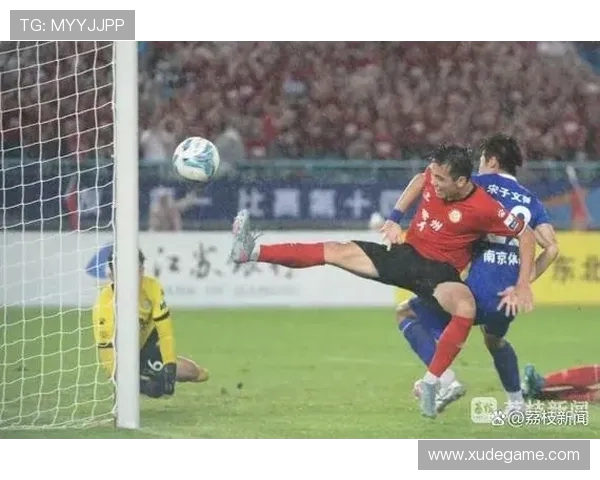 南京足球队的团队协作揭秘：如何在赛场上实现完美配合与默契合作